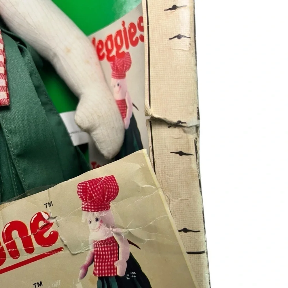 🌽 Vintage 1985 Tony Scallione “The Veggies” Plush Doll with Box